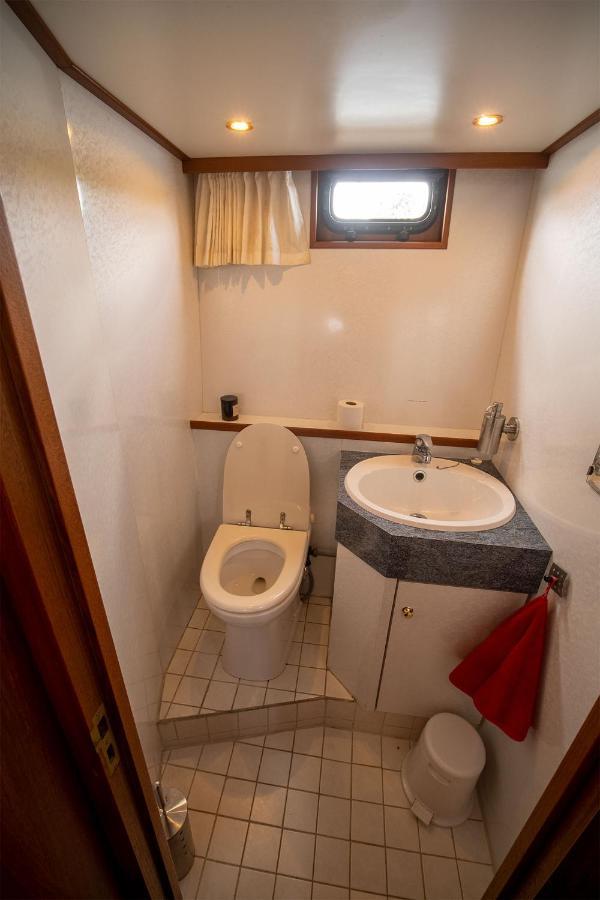 Vedette Hollandaise De 13 M Pour Sejour Insolite Otel Nivillac Dış mekan fotoğraf